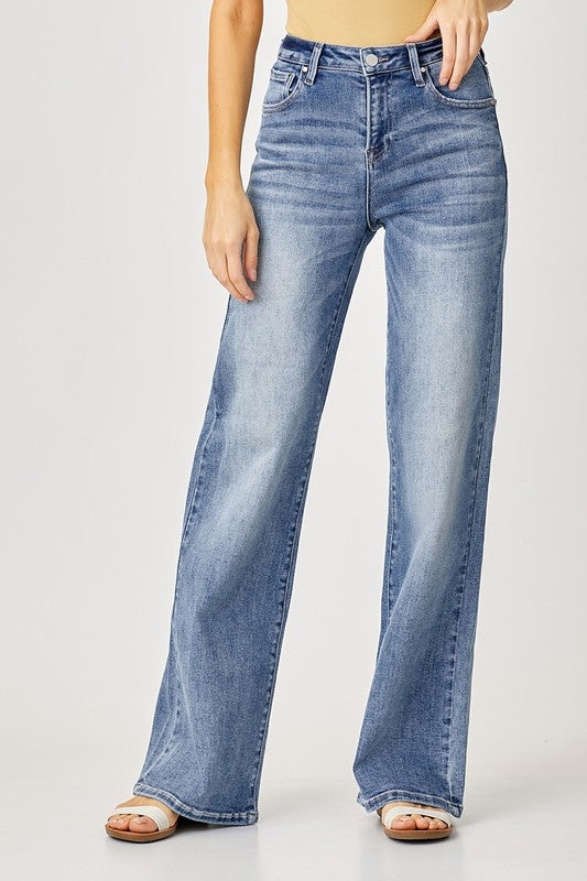 Risen WIde Leg Jeans